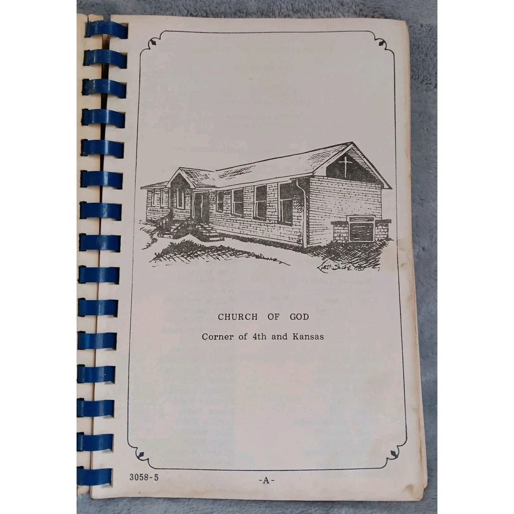 Heavenly Dishes‎ Cookbook Chirch Of God Chanute Kansas 1984 Angel Cooking
